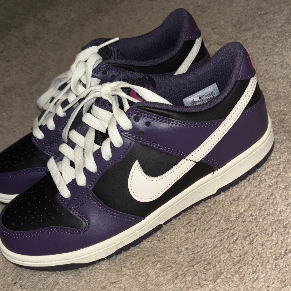 Nike Black and Purple Athletic Shoes